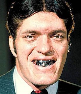 homem-dentes-ferro